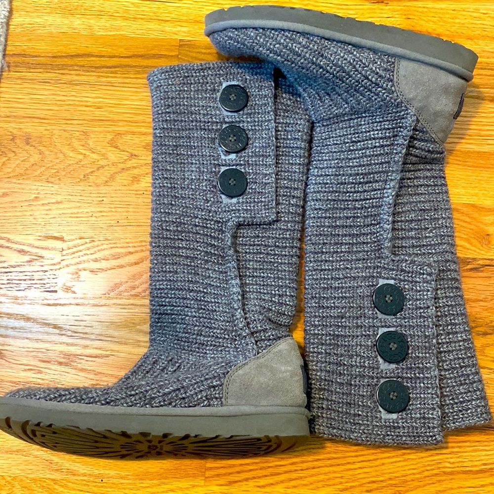 Ugg Gray Knit Boot, Size 8 - image 1